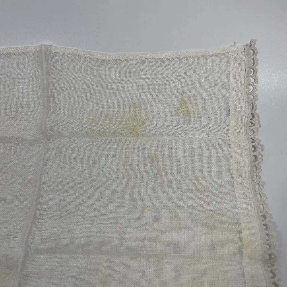 Vintage 1940-50s Linen Textile Napkin Tea Towel Embroidered 18